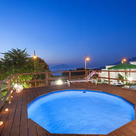 Panoramica In Vista Mare E Vesuvio Guest house *