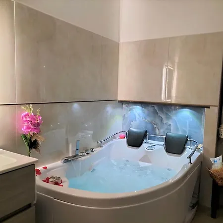 In Con Jacuzzi Privata E Vista Mare 3*
